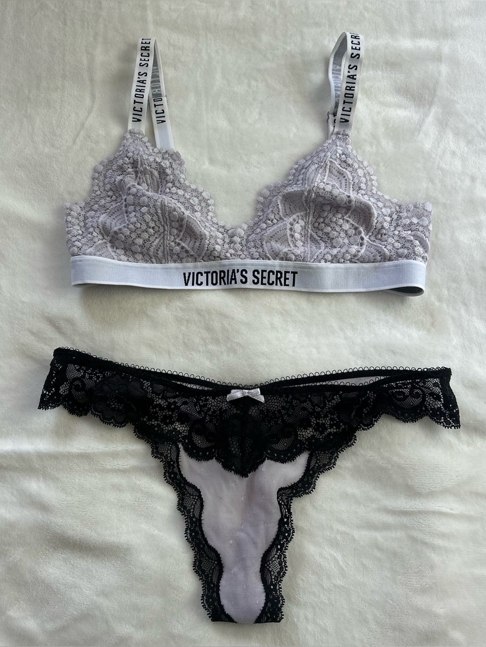 Victoria’s Secret Lavender Purple Lace Bralette & Thong Set – Size Small